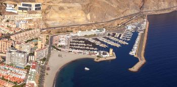 Puerto Deportivo de Aguadulce