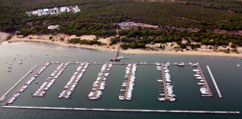 Puerto Deportivo Marina Nuevo Portil