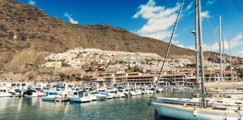 Puert Deportivo de los Gigantes