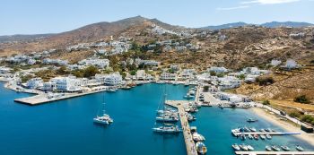 Karavostasi Marina - Ios