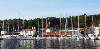 Yacht Club Milna