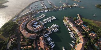 La Marina, Casa de Campo