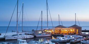 Marina Zlatan Otok Hvar