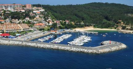 Club Nautico San Vicente do Mar Marina