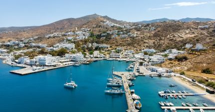 Karavostasi Marina - Ios Marina