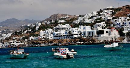 Órmos Lákka Marina