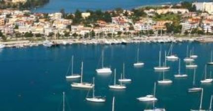 Frank's Yacht Station Marina