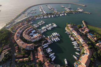 La Marina, Casa de Campo