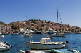 Nauticki Centar Hvar