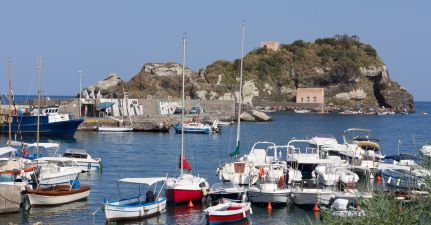 Marina dei Ciclopi – Pontile di Acitrezza Marina