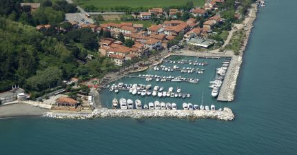 Porticciolo di Bocca di Magra Marina