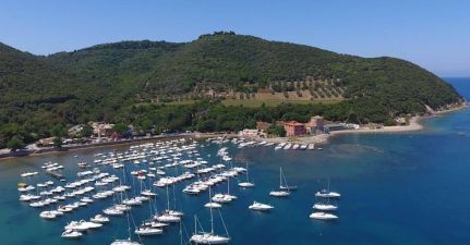 Porto di Baratti Marina