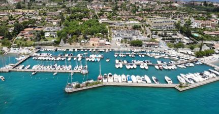 Moniga Porto Nautica Marina Marina