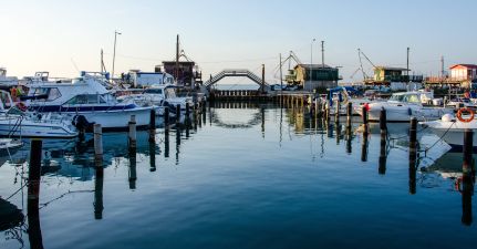 Porto Canale ( Fiumicino ) Marina