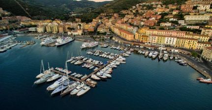 Porto Turistico Domiziano Marina