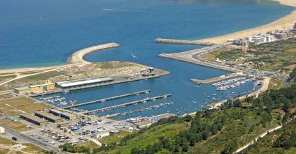 Porto Nazare Marina