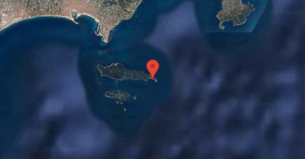 Ilot de la Tradeliere Anchorage