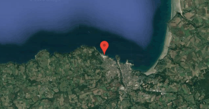 Plage des Sables Blancs Anchorage