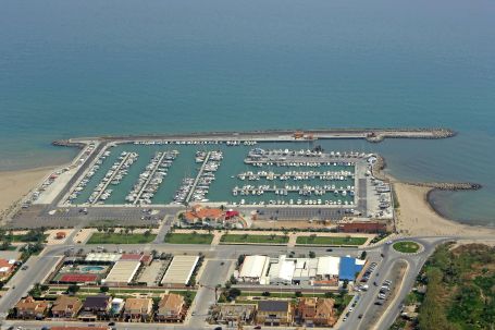 Club Náutico Canet de Berenguer Marina