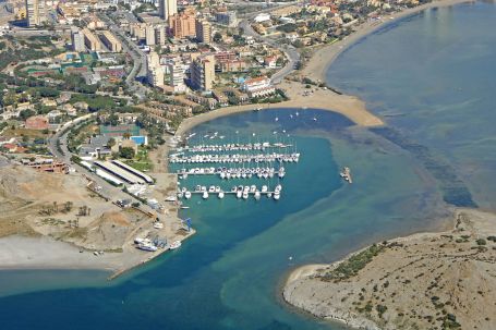 Club Nautico Dos Mares Marina