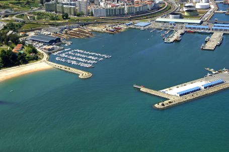 Club Marítimo de Oza O Puntal Marina