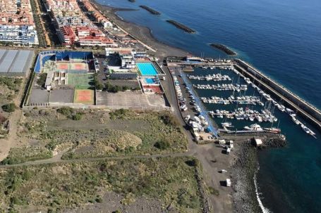 Puerto Deportivo La Galera Marina