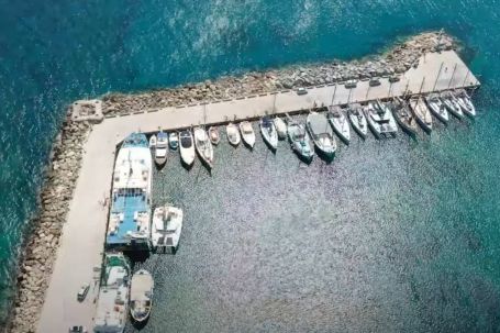 Piso Livadi Marina Marina