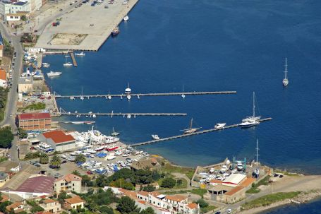 Service Yacht Carloforte Marina