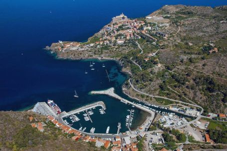 Marina di Capraia Isola Marina