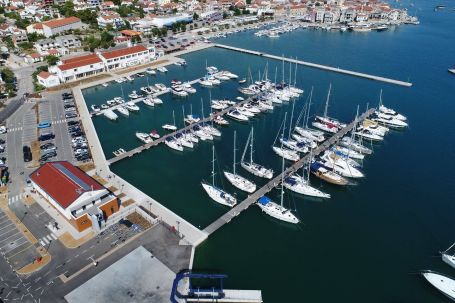 Marina Pirovac Marina