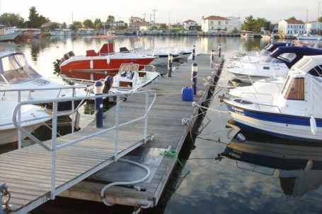 Tsoukas Marine Marina