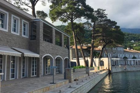 Marina Lazure Marina