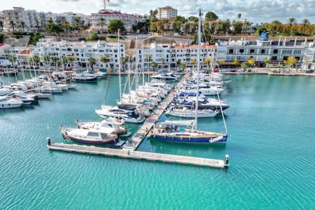 Club Maritimo Mahon Marina