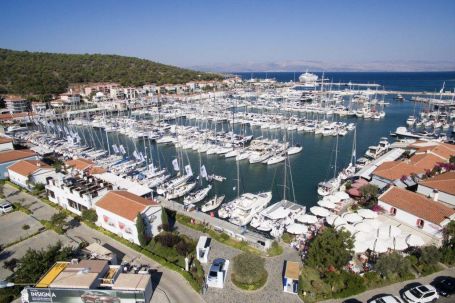 Cesme Marina Marina