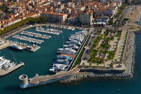 Saint Raphael Vieux Port Marina