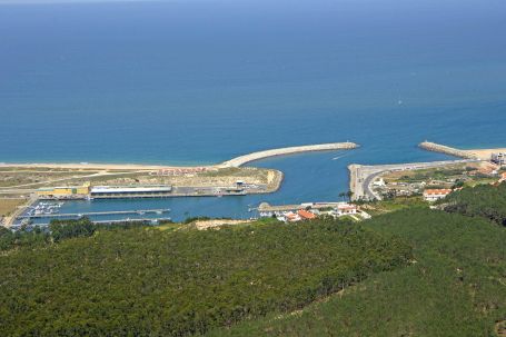 Porto Nazare Marina