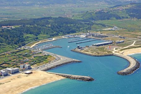 Porto Nazare Marina