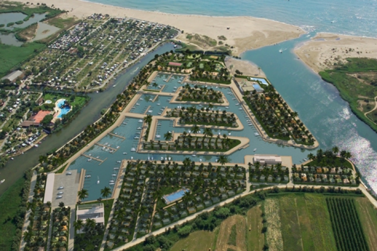 Base Náutica Illa del Fluvià Marina