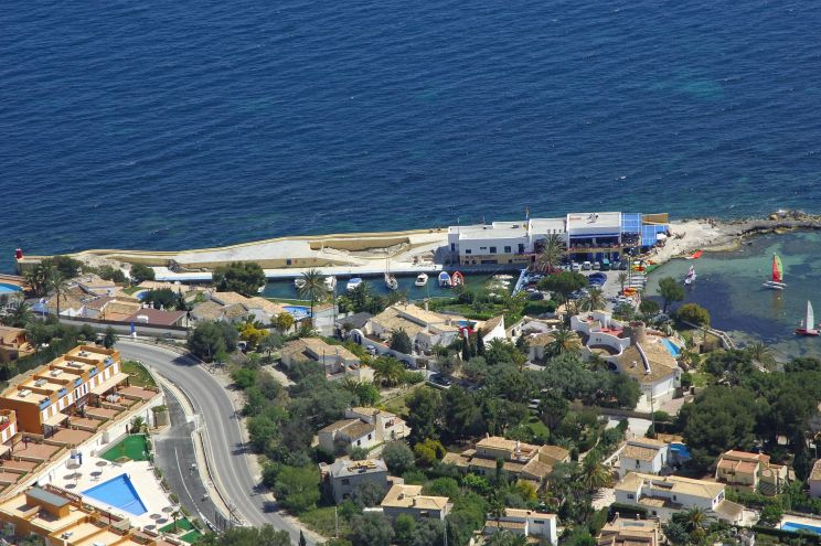 Puerto de las Basetas Marina