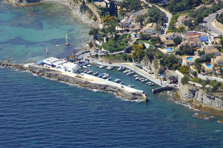 Puerto de las Basetas Marina