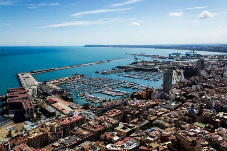 Real Club de Regatas de Alicante Marina