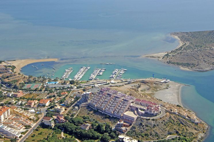 Club Nautico Dos Mares Marina