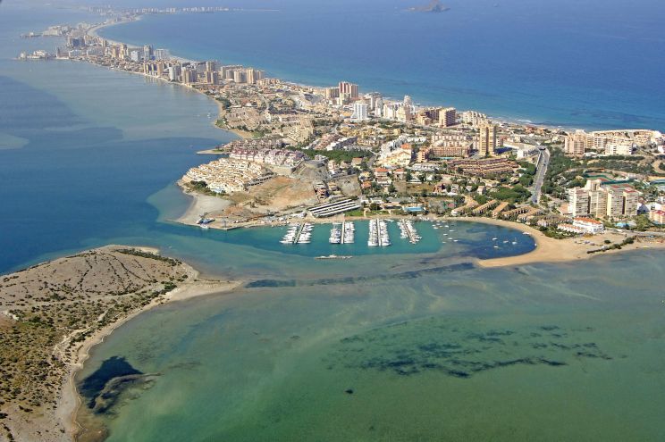 Club Nautico Dos Mares Marina