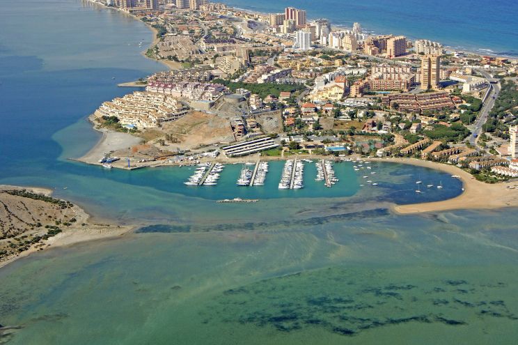 Club Nautico Dos Mares Marina