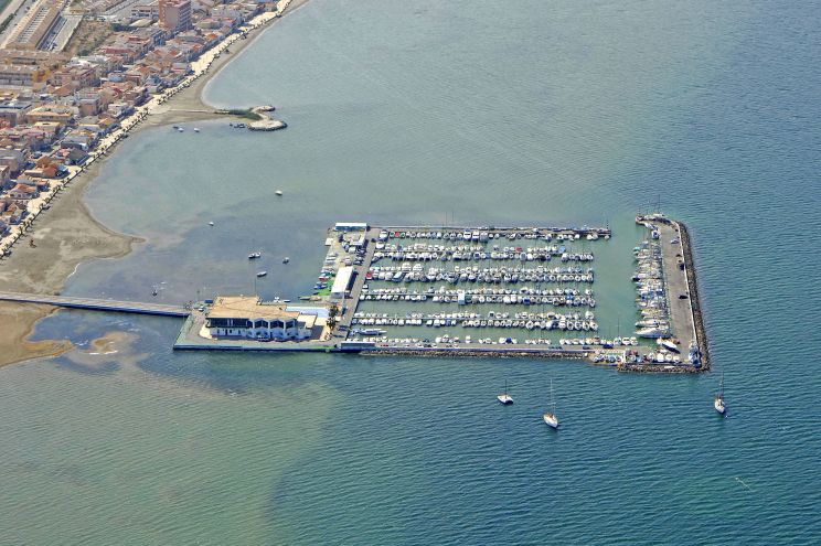 Club Náutico Los Nietos Marina