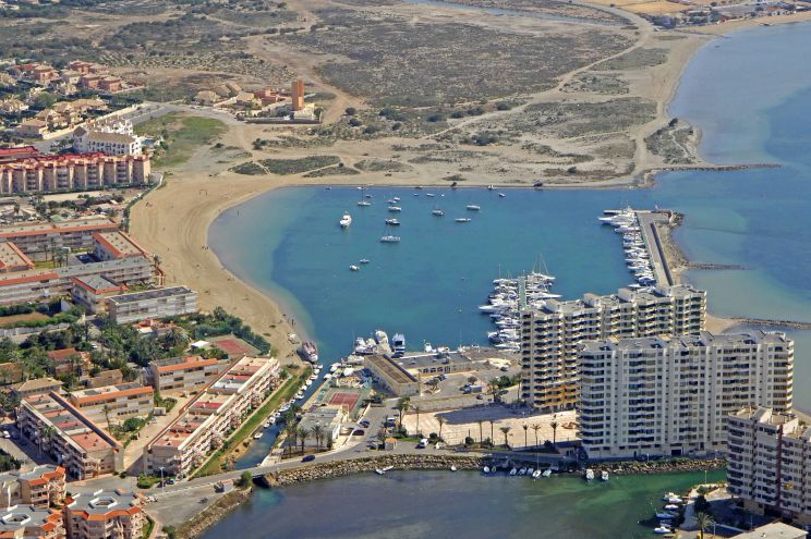 Club Náutico la Isleta Marina