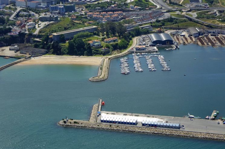 Club Marítimo de Oza O Puntal Marina