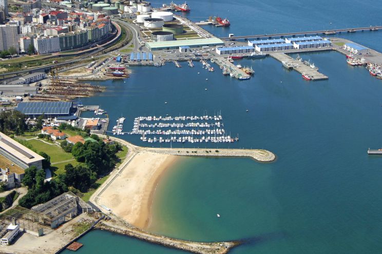 Club Marítimo de Oza O Puntal Marina