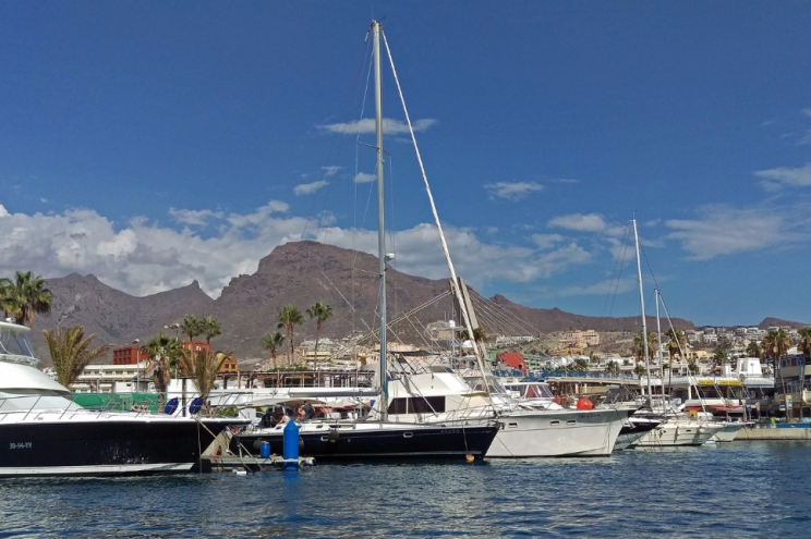 Club Náutico Puerto Colón de Adeje Marina