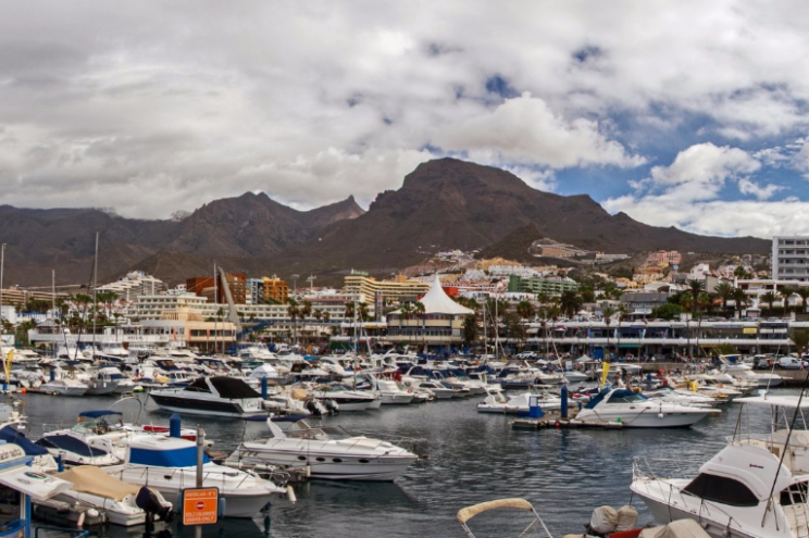 Club Náutico Puerto Colón de Adeje Marina